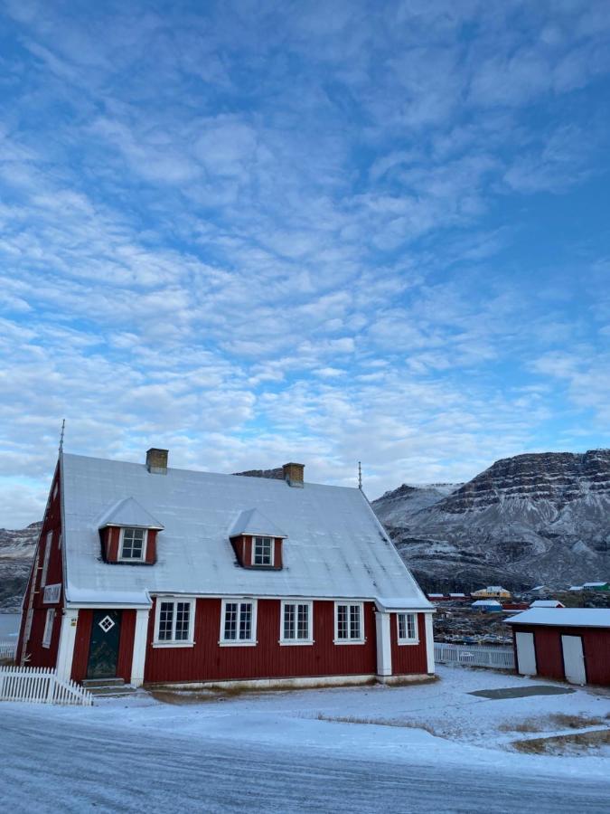 Hotel Disko Island Qeqertarsuaq Екстер'єр фото