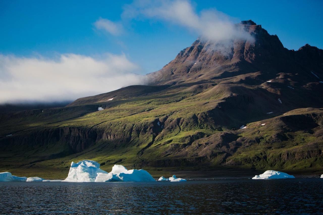 Hotel Disko Island Qeqertarsuaq Екстер'єр фото
